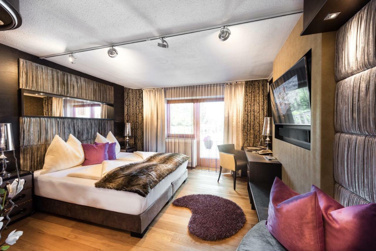 Hotel Winzer Wellness & Kuscheln Sankt Georgen im Attergau Dış mekan fotoğraf